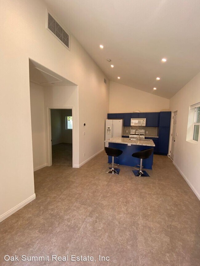 Building Photo - 1 br, 1 bath House - 3250 B Calle Quebracho