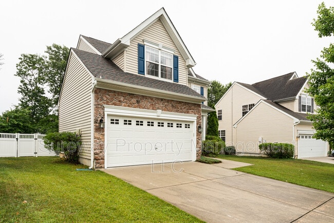 Foto del edificio - 232 Pheasant Run Rd