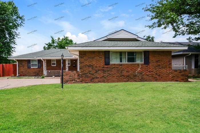 Photo - 9517 Georgia Ave (The Village, OK)