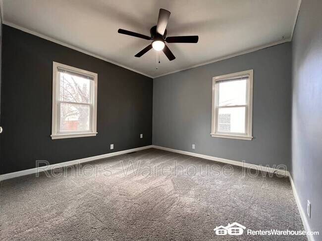 Foto del edificio - 1443 E Jefferson Ave