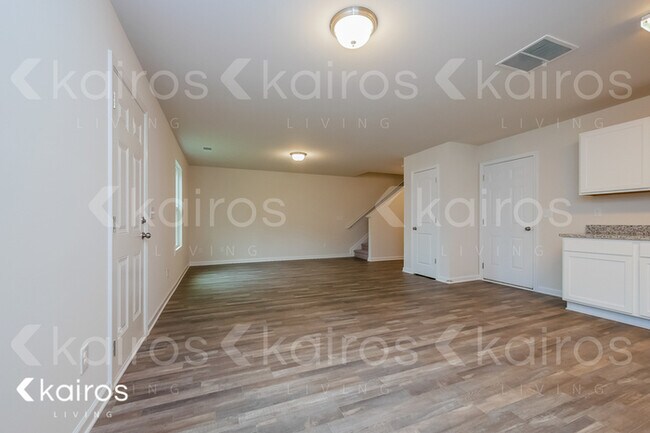 Foto del edificio - 346 Freeman Cir.