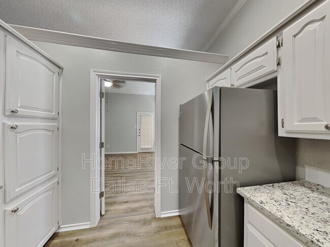Foto del edificio - 1029 Matthew St