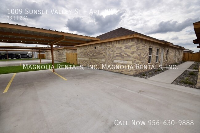 Building Photo - NO DEPOSIT PROMOTION - Sunset Valley - Gat...