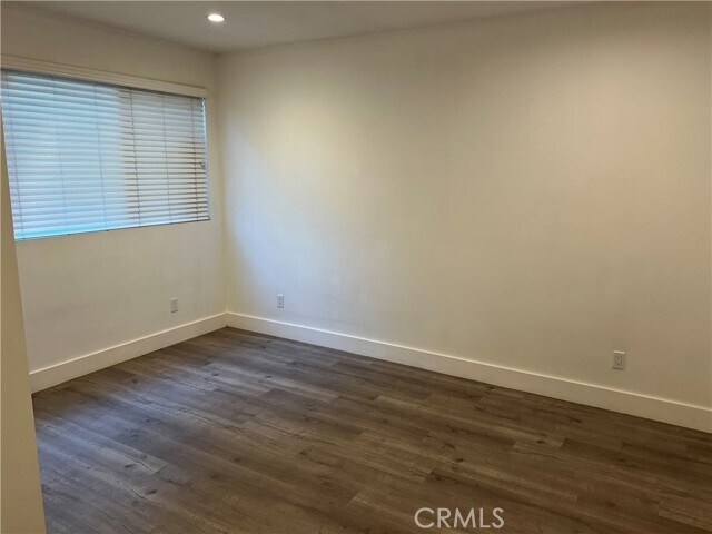 Foto del edificio - 1168 W 38th St