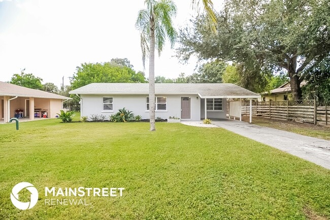 Foto del edificio - 2026 Sandrala Dr