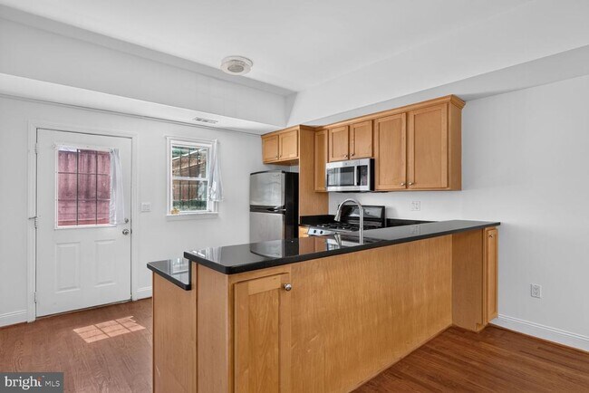 Foto del edificio - 1408 Florida Ave NW
