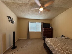 Building Photo - 12300 Brookglade Cir