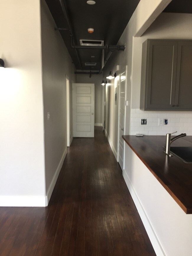 Foto del interior - 201 E Courtland Pl