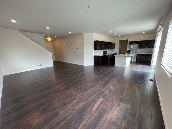 Building Photo - 3036 Aries Dr