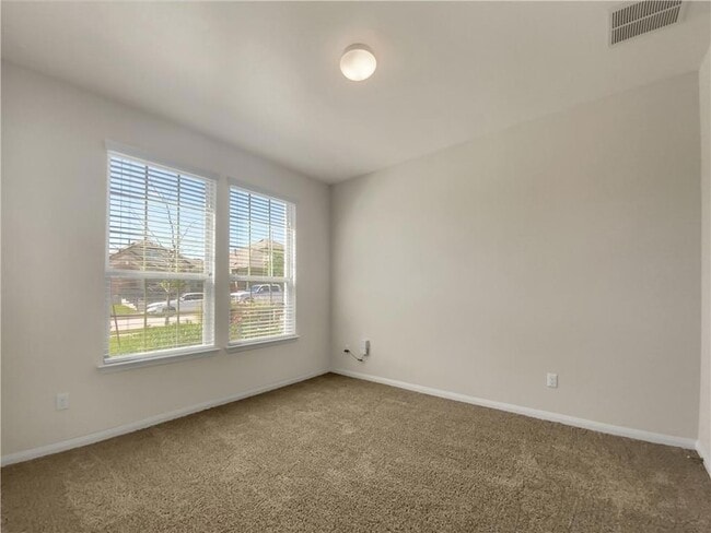 Foto del edificio - 353 Canadian Springs Dr