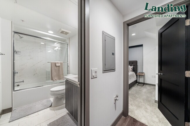 Foto del edificio - 5066 Romaine St