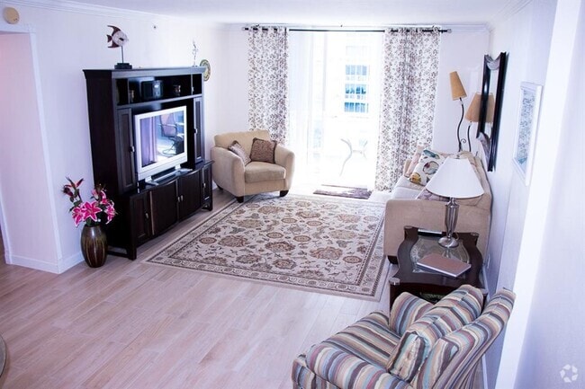 Building Photo - 3001 S Ocean Dr