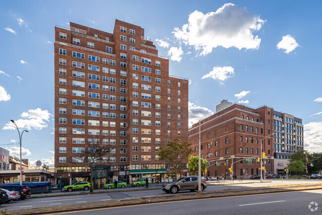 Building Photo - Lane Towers