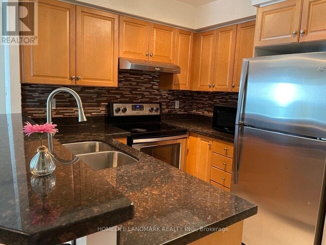 Building Photo - 7 Lorraine Dr