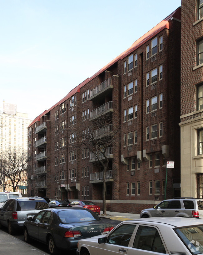 Building Photo - 5 West 91st Street