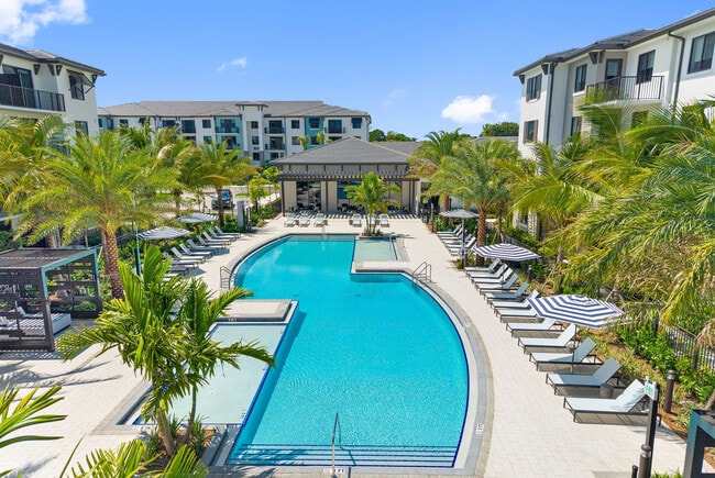 Building Photo - Caroline Pompano Beach