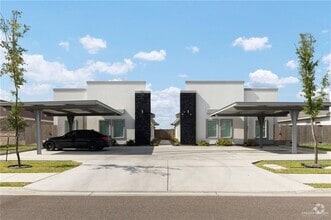 Building Photo - 913 W Kohala Ave