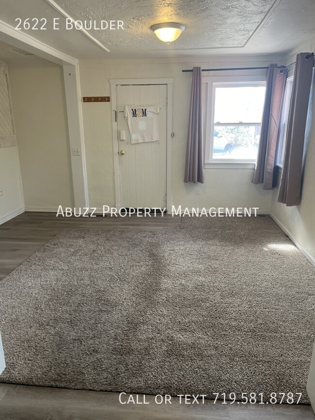 Building Photo - 2622 E Boulder-