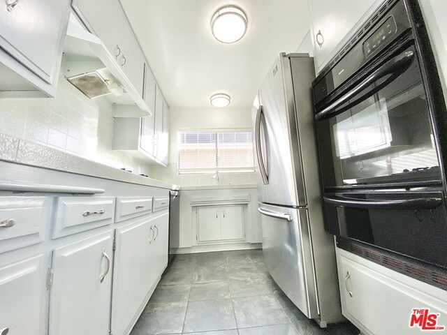 Building Photo - 1446 S Canfield Ave
