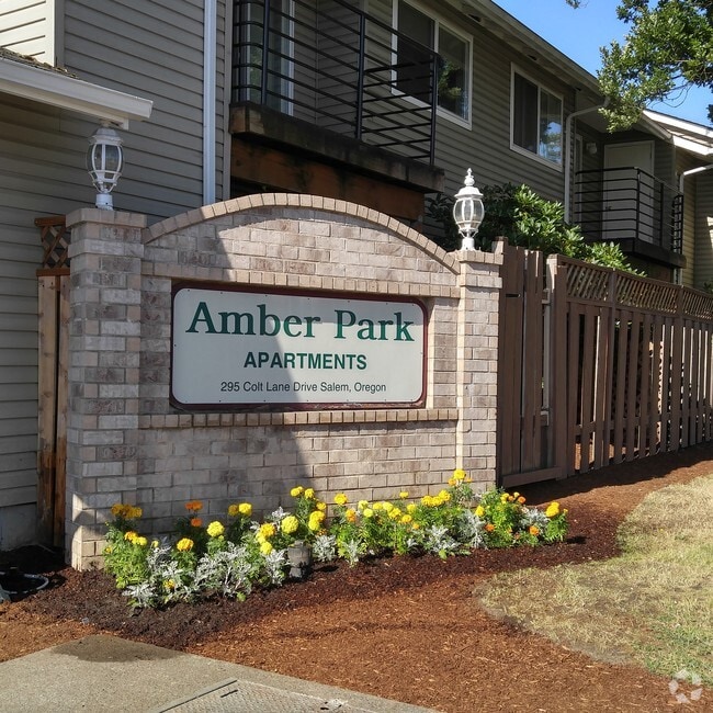 Community Sign - Amber Park Apartments