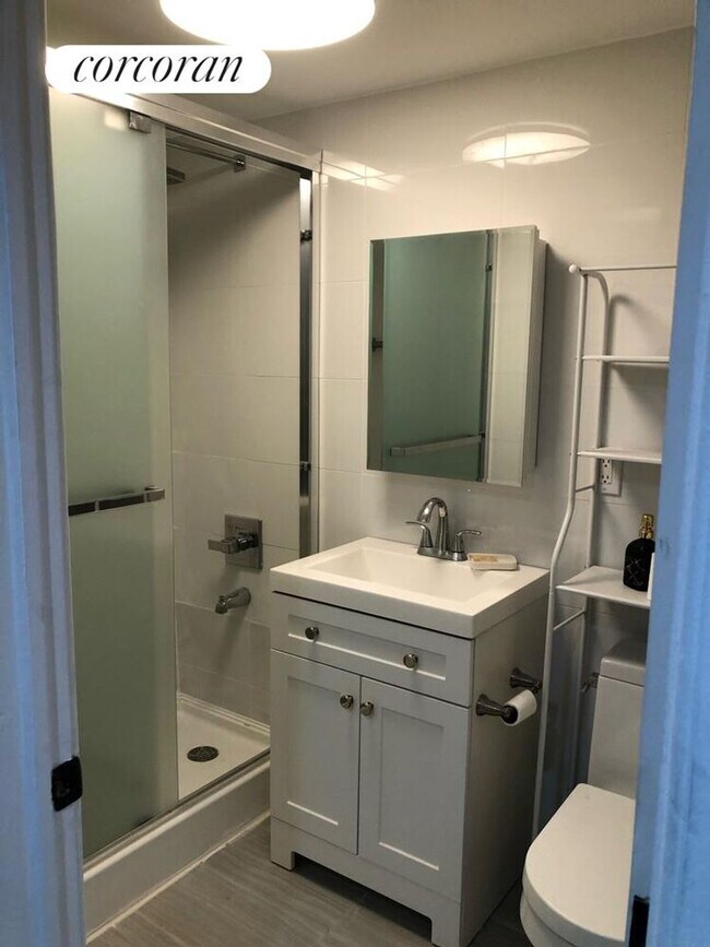 Foto del edificio - 1039 Herkimer St