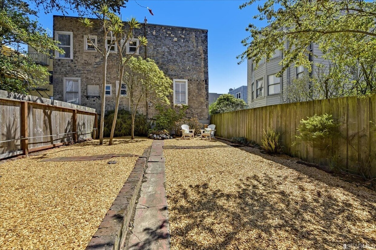 Primary Photo - 480 11th Ave