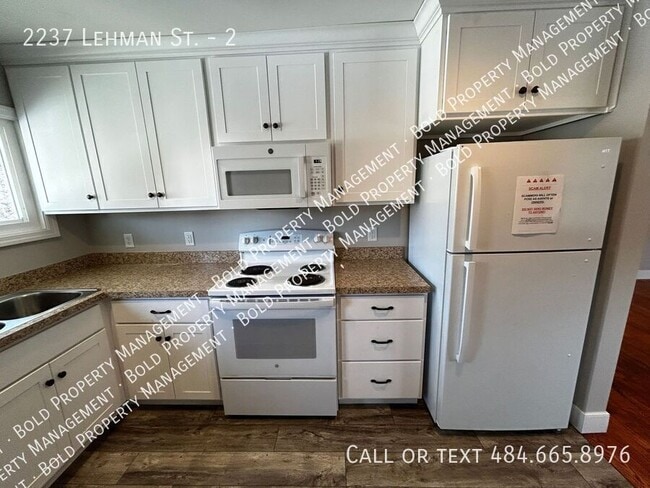 Foto del edificio - 2237 Lehman St