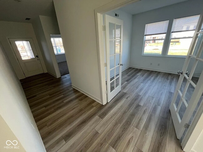 Foto del edificio - 2109 Egbert Rd