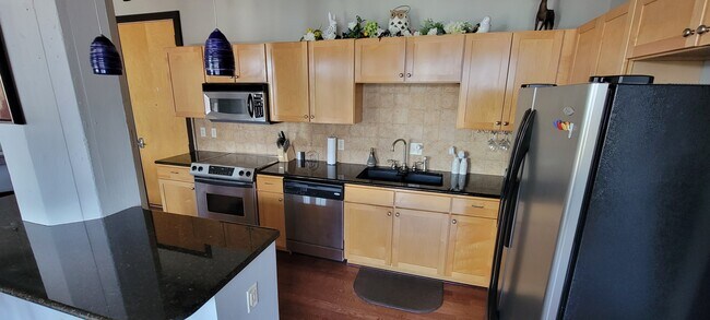 Foto del edificio - 201 S Saint Francis Ave