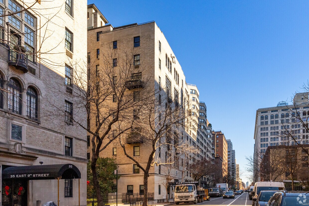 Primary Photo - 45 E 9th St