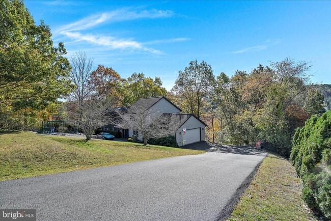 Building Photo - 1489 Bearcat Cove