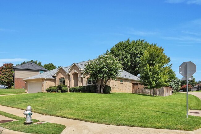 Foto del edificio - Beautifully maintained Mansfield ISD home ...