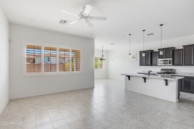 Foto del edificio - 20467 W Legend Trail