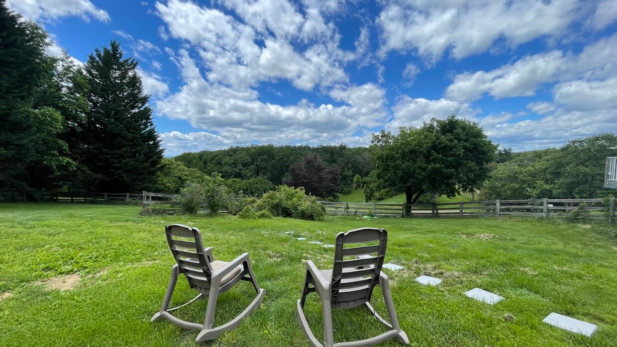 View of the Vistas - 2806 Park Mills Rd