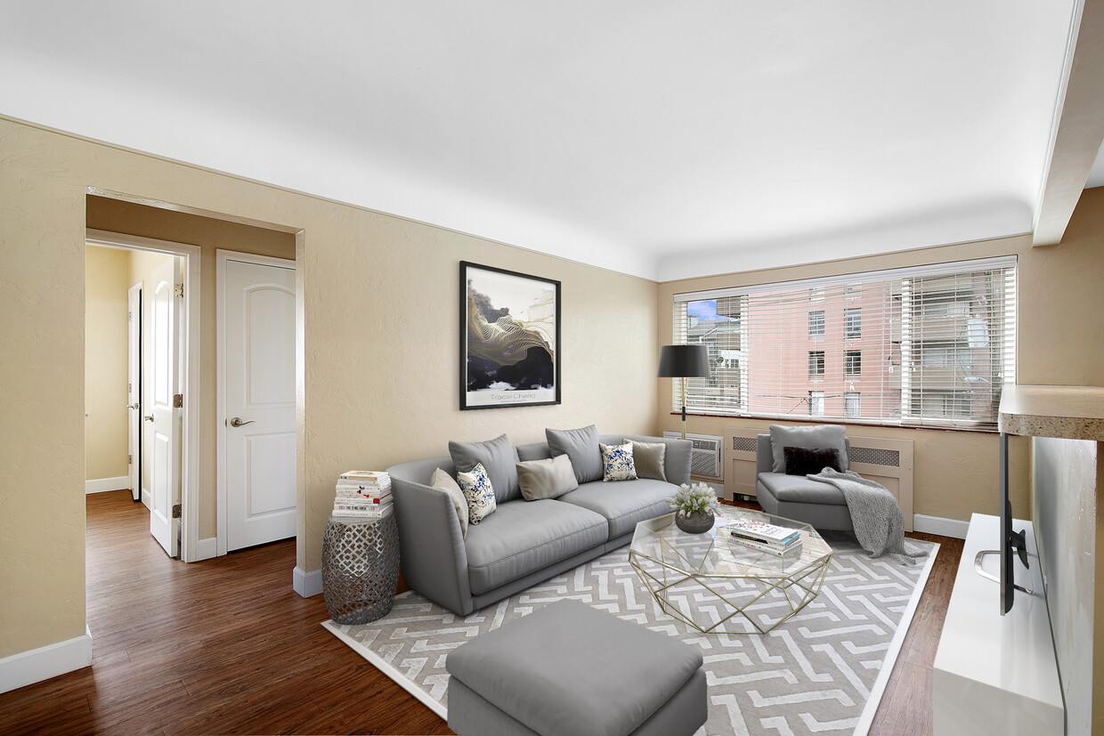 Foto principal - Stunning Updated 2BR 1BA behind Snooze!