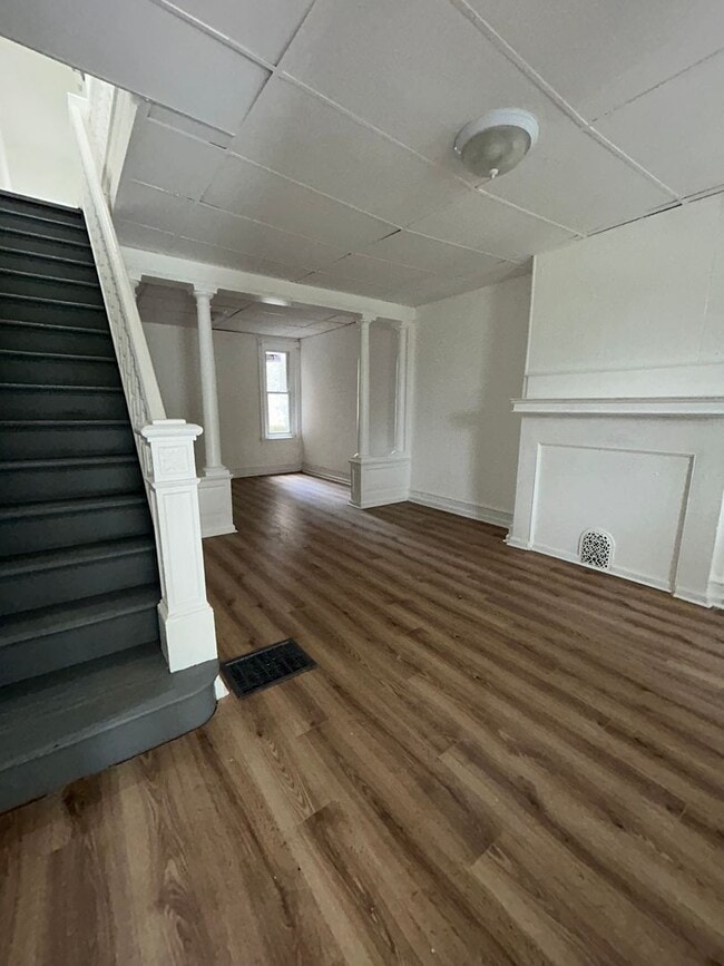 Photo - 3 BD / New renovation CO House