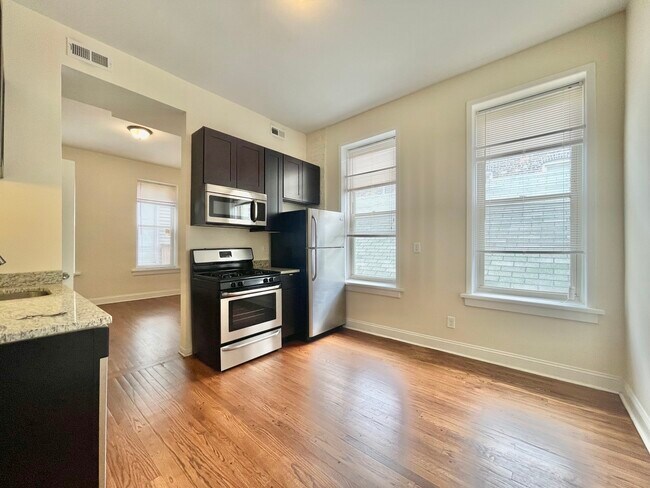 Building Photo - 1629 S Throop St