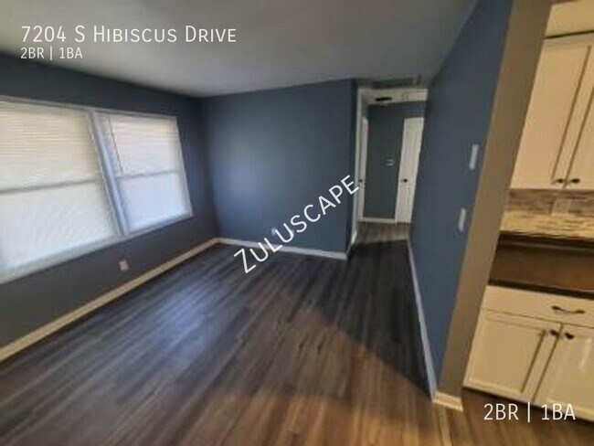 Foto del edificio - 7204 S Hibiscus Dr