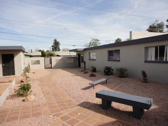 Primary Photo - Canyon Gardens