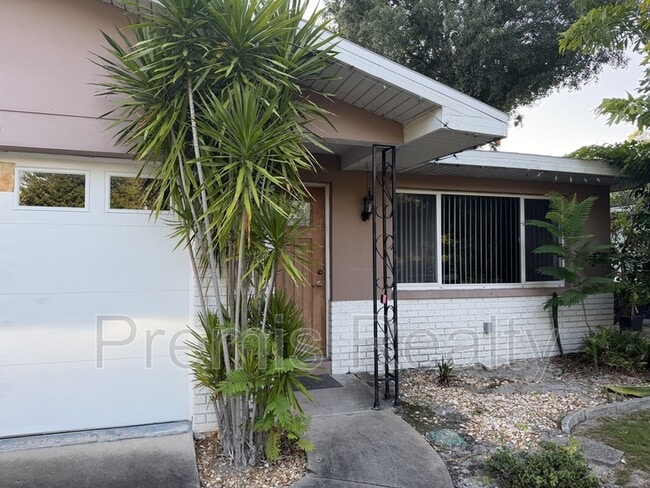 Building Photo - 1310 Amble Ln