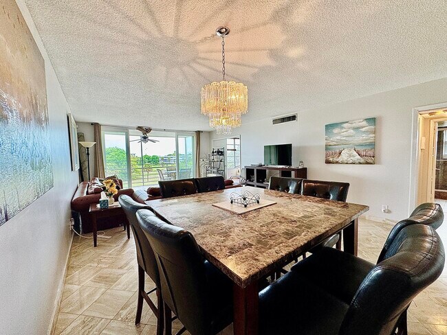 Foto del edificio - 2671 S Course Dr