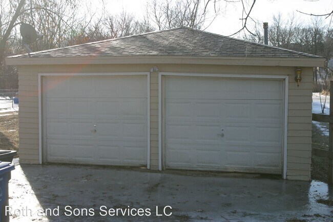 Building Photo - 2 br, 1 bath House - 1765 E Emma Ave