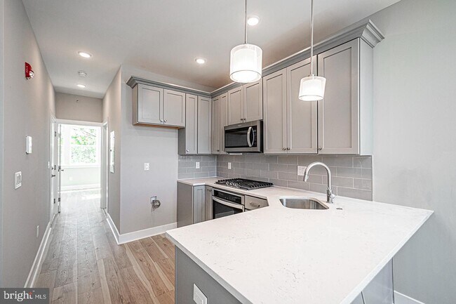 Foto del edificio - 1020 S 53rd St