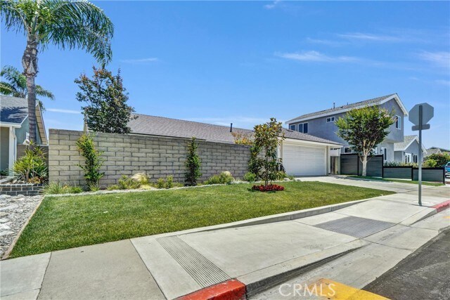 Foto del edificio - 17232 Golden View Ln