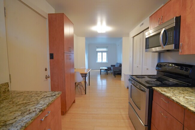 Foto del edificio - 611 Westgate Ave