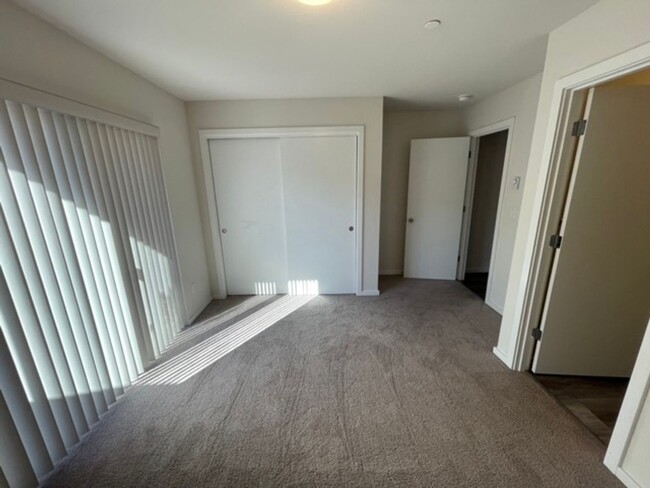 Foto del edificio - Modern 3BD/3BTH Townhome for Rent in Lynnw...