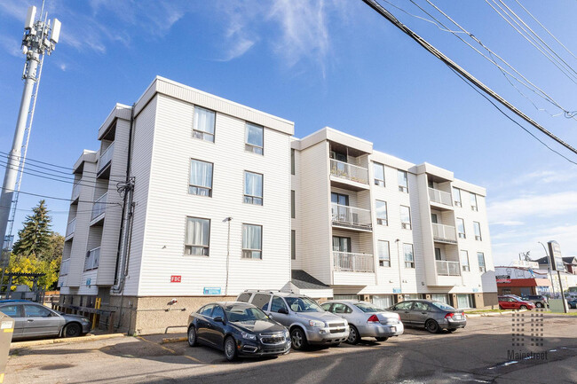 Building Photo - Deluca Manor Apartments