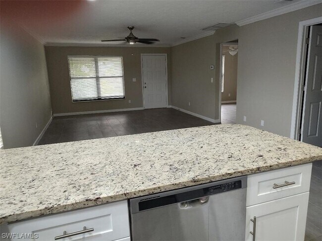 Foto del edificio - 13411 Heald Ln