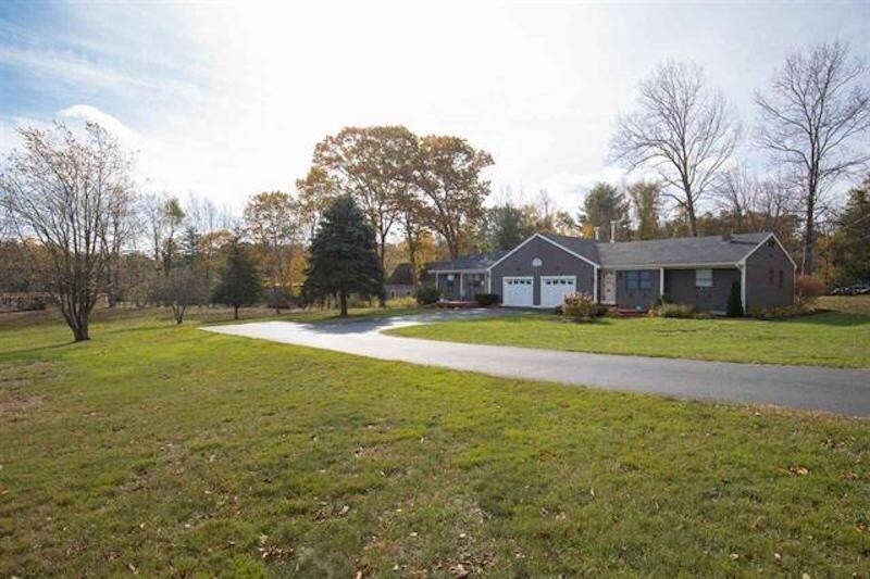 25 Willowbrook Ave, Greenland, NH 03840 Townhome Rentals in Greenland