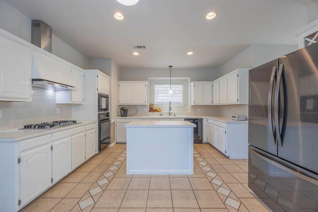 Foto del edificio - 2705 Trophy Dr